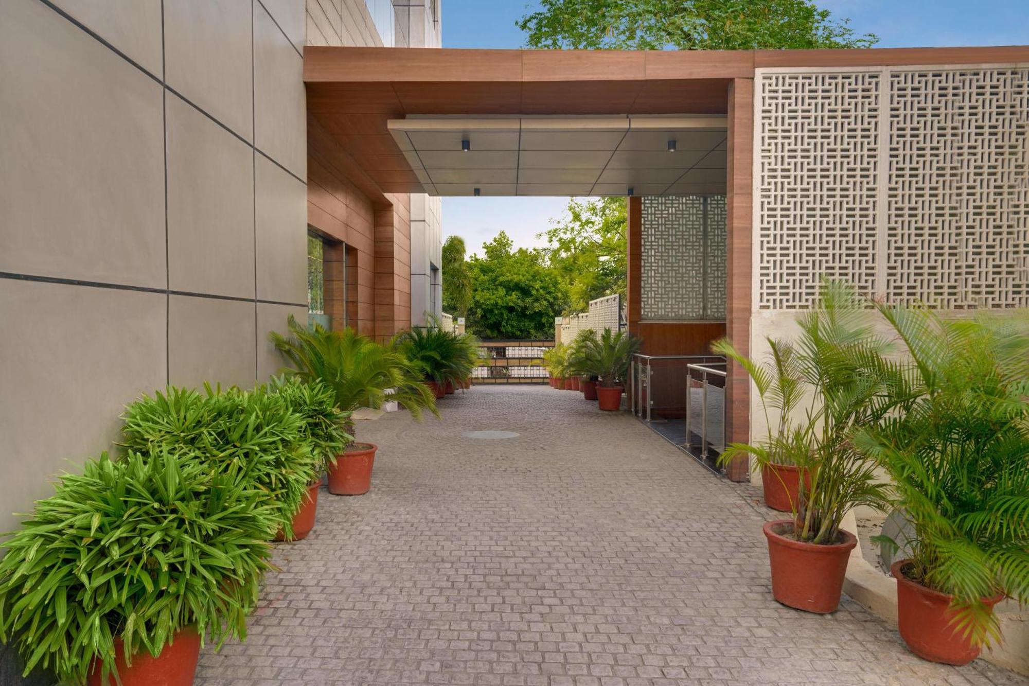 Lemon Tree Hotel, נוידה מראה חיצוני תמונה