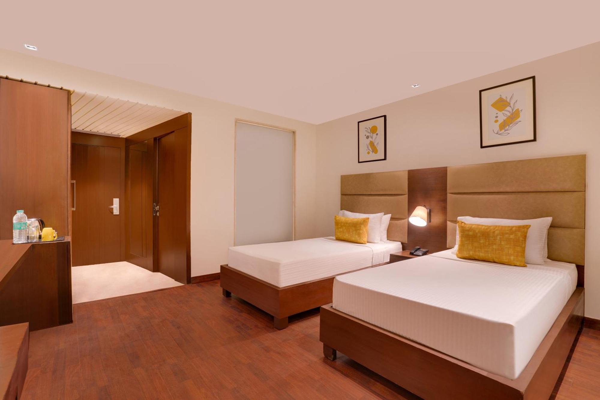 Lemon Tree Hotel, נוידה מראה חיצוני תמונה