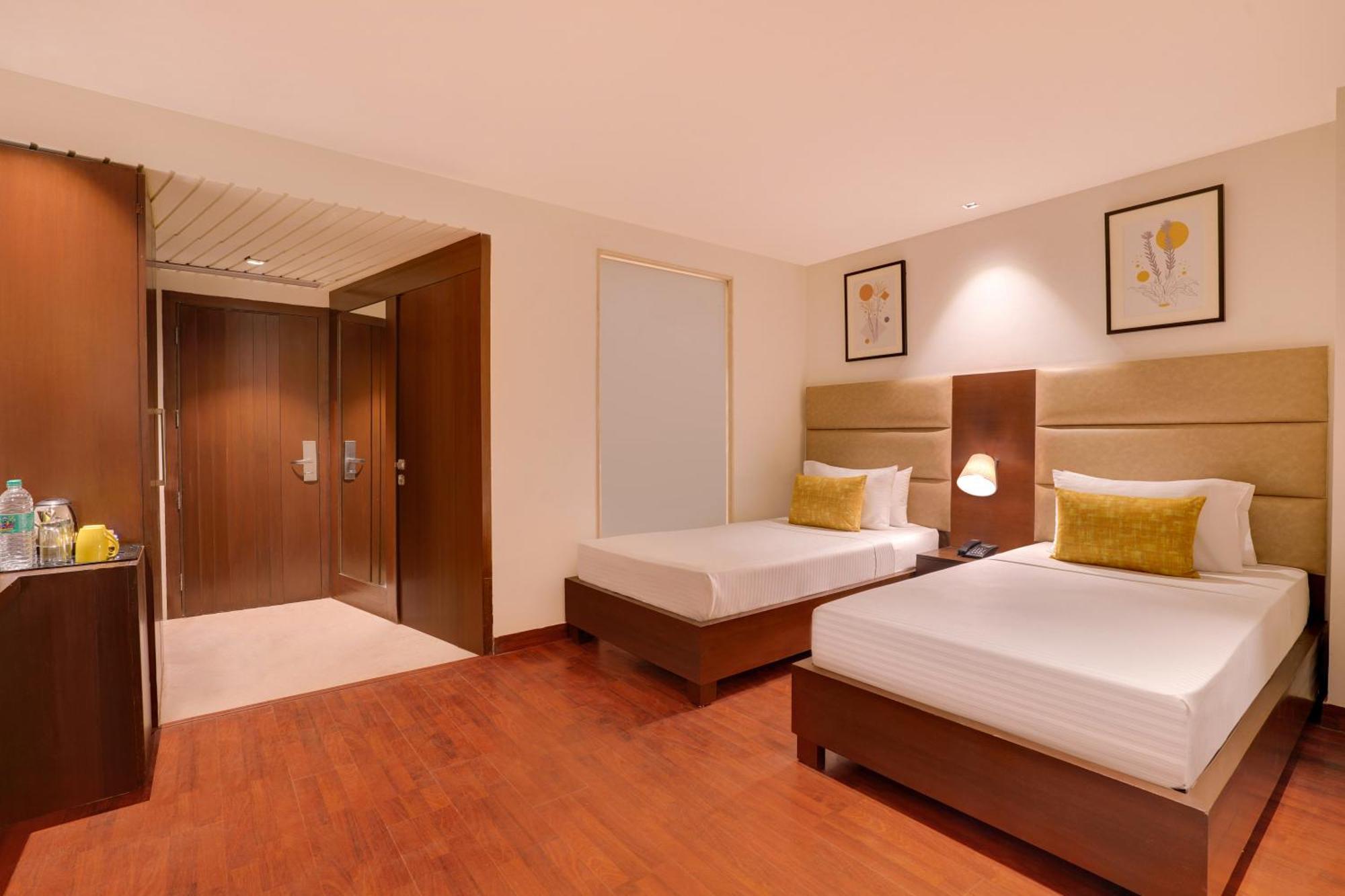 Lemon Tree Hotel, נוידה מראה חיצוני תמונה